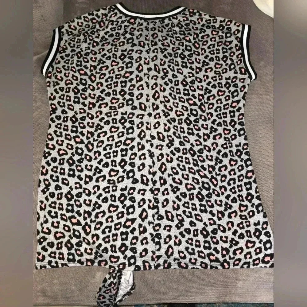 Avenue Animal Print Side Tie Wringer Tee Women's Plus Size 14/16 14 16 or 1X - Picture 2 of 7